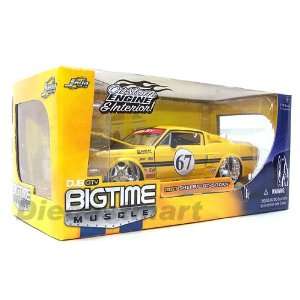   Yellow Racing 1967 Shelby GT 500 1:24 Scale Die Cast Car: Toys & Games