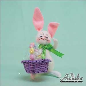  Annalee 2009 Easter Basket Bunny: Home & Kitchen