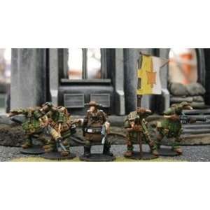   Quars War: Crusader   Company Command Team (6 figures): Toys & Games
