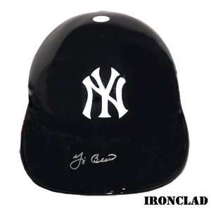  Yogi Berra Signed Yankees Full Size Batting Helmet: Sports 