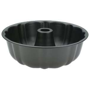   Chicago Metallic Professional Non Stick Fluted Pan: Kitchen & Dining