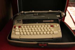 Electra 120 VINTAGE Smith Corona Typewriter UNIQUE RARE With Hard Case 