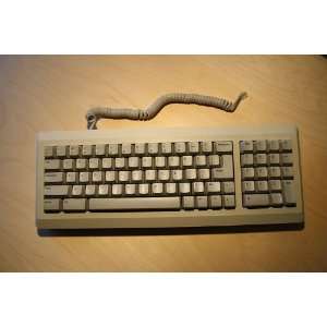  Macintosh Plus Keyboard M0110A 