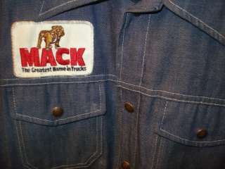   Jacket w/Mack Truck Logo Large  Very Good  COOL CLASSIC  SALE PRICE