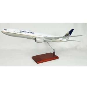  B777 200 Continental: Toys & Games