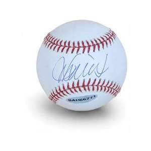  Ichiro Suzuki Autographed Baseball: Sports & Outdoors