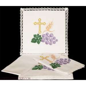 Cross and Grapes Mass Linen Set 