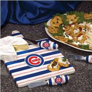  Chicago Cubs   Cheese Board Set: Sports & Outdoors