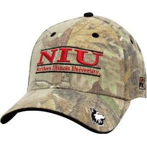  Northern Illinois Realtree Camo Stretch  Fit with Classic 