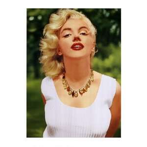   Monroe Amber Beads   Poster by Sam Shaw (23.5x31.5)