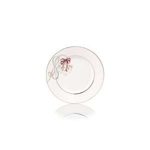 Mikasa Love Story Holiday Accent Plate: Kitchen & Dining