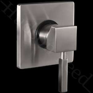 Manual Shower Valve with square chrome Kubix head and slimline lever 