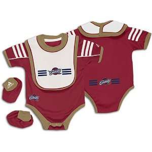  Cavaliers adidas Infants Creeper/Bib/Bootie Set: Sports 