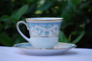 Set of 5 NORITAKE POLONAISE Cups & Saucers White Blue Gold Floral 