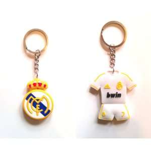   Madrid CF & Cristiano Ronaldo #7 Home Jersey Keychain 