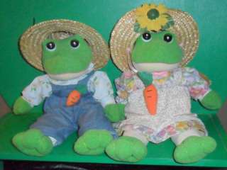 Two Stuffed Farmer Frogs Straw Hats Sunflower ~Cute Set  