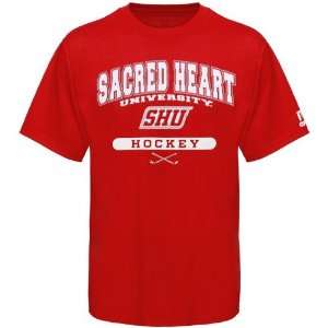  Russell Sacred Heart Pioneers Red Hockey T shirt: Sports 