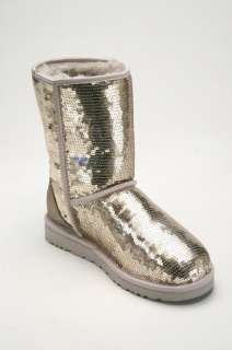 UGG Classic Short Sparkles Womens Silver Sheepskin Boot Size 9 US NEW 