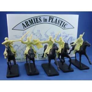   54mm Mounted Arab Warriors 5 Figures with Horses in Toys & Games