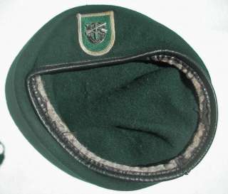 Army Special Forces Green Beret with flash & pin  