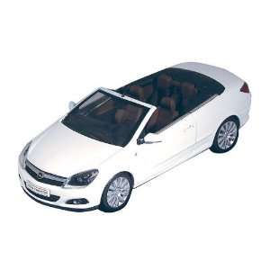   Replicarz P400045630 2006 Opel Astra Twin Top Cabriolet Toys & Games