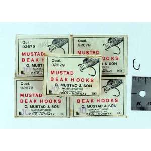  Mustad Fishing Hooks   Beak 92679 Size 10 Qty 500 Sports 