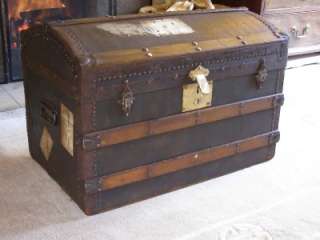 ANTIQUE VINTAGE DOME TOPPED STEAMER TRUNK BLANKET BOX or CHEST  